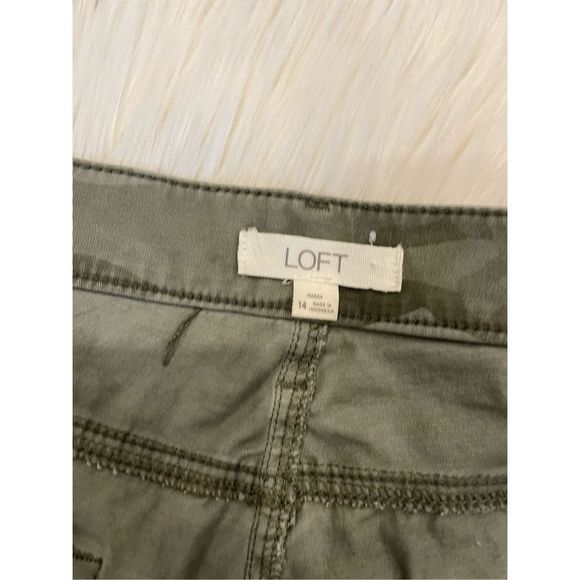 LOFT Green Camouflage Cropped Pants - Picture 5 of 5